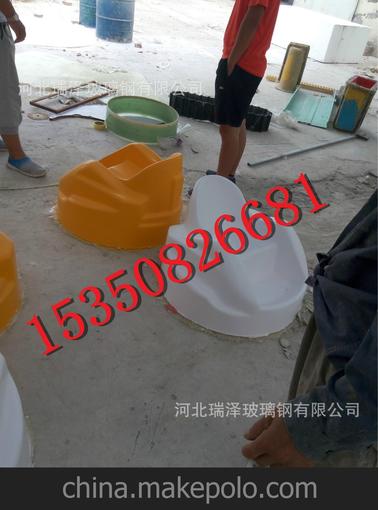 游樂(lè)設(shè)施碰碰車外殼棗強(qiáng)玻璃鋼廠家供應(yīng)新款碰碰車外殼蝸牛車外殼圖片